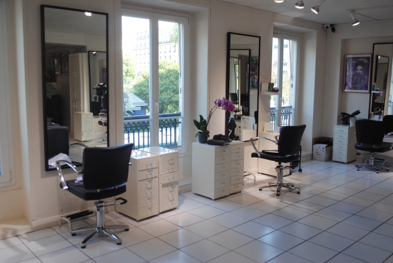 coiffure-TARADEAU-min_floor-home-office-property-living-room-room-781228-pxhere.com